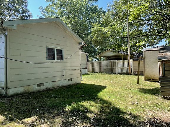 4th image of 1632 Vista Ln