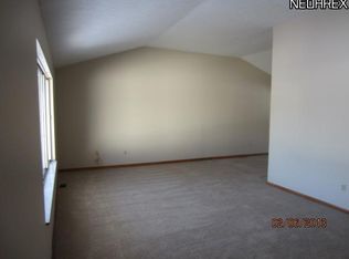 5996 Pomona Dr, Parma, OH 44130