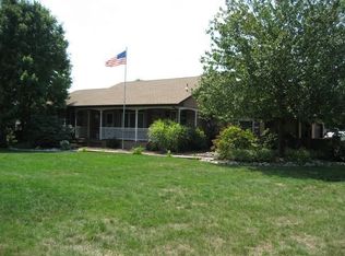 2 Fox Run, Monroe Township, NJ 08831