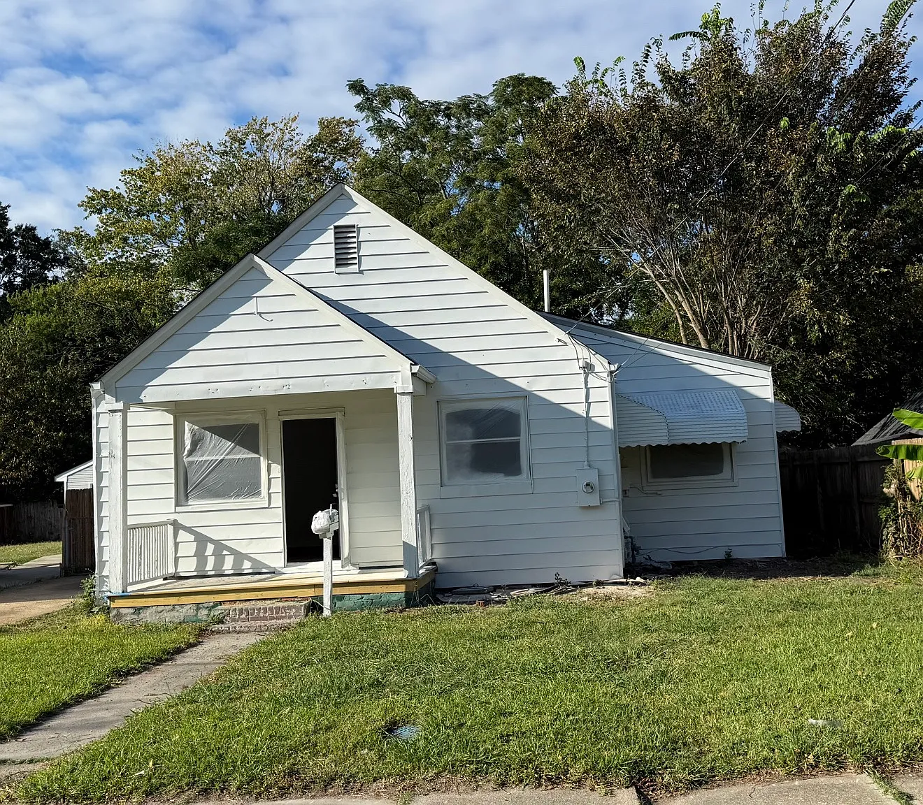 3 bed, 1150 sqft, $2,200 — Photo 3