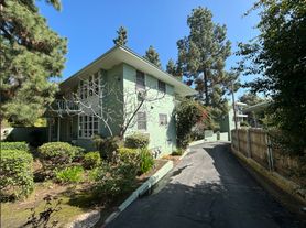 1625 Raymond Hill Rd