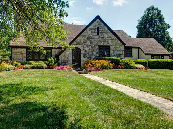 1056 E University Street, Springfield, MO 65807