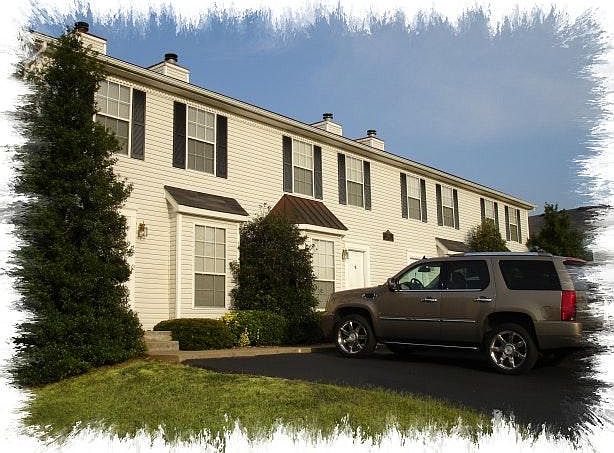 Deluxe Townhouse - 140 Bright Street