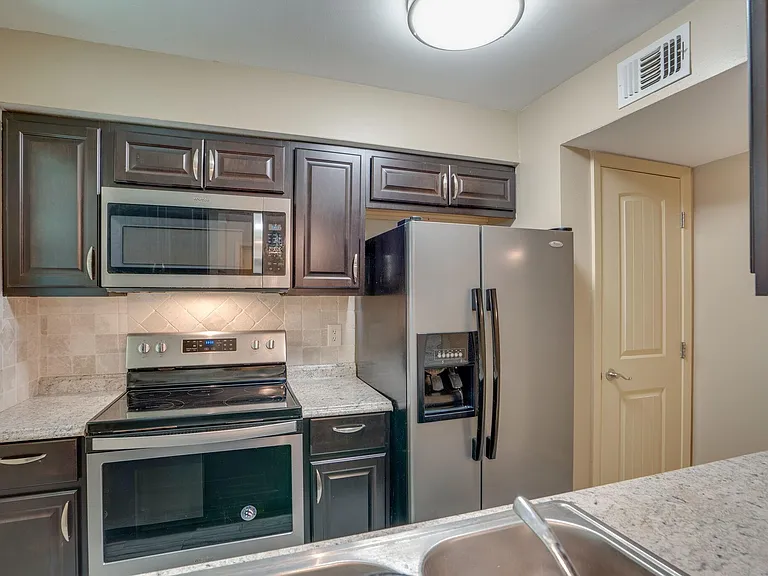 2809 Lineville Dr #105 — Photo 6