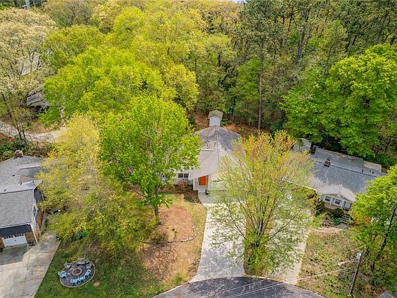 3rd image of 3141 Bomar Forest Pl
