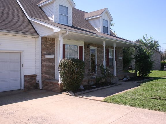 4th image of 202 Windroe Ct