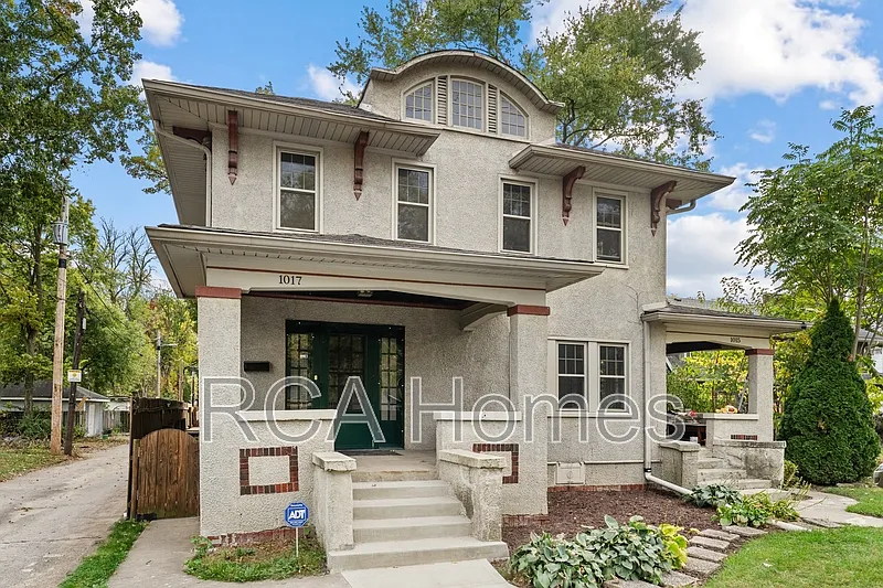 1017 Fairfield Ave photo 1