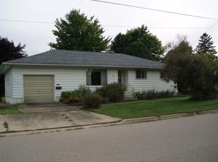 416 Baldwin St, Oconto, WI 54153