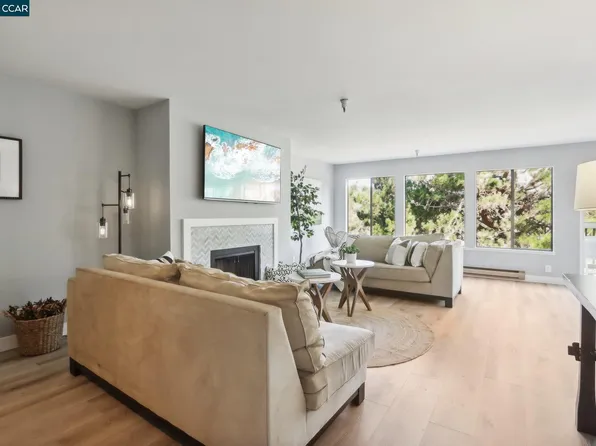 21 Shepherds Knls #21, Pebble Beach, CA 93953