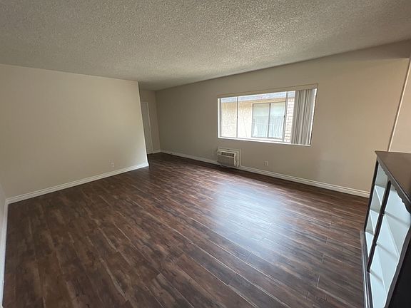 4th image of 327 N Isabel St APT 10
