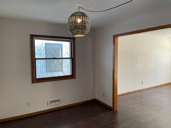 5th image of 4517 Emerson Ave S