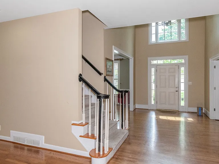 1450 Hillcrest Hts — Photo 10