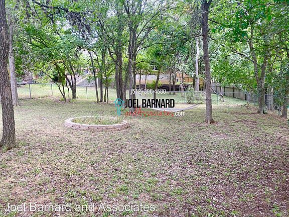 2nd image of 112/114 Crest Dr