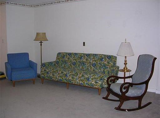 3rd image of 34 Meeting House Ln APT 220