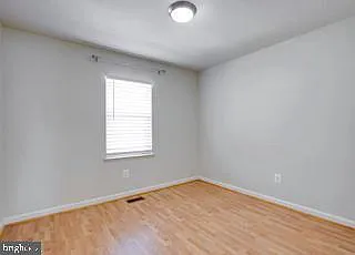 8931 Park Forest Dr — Photo 33