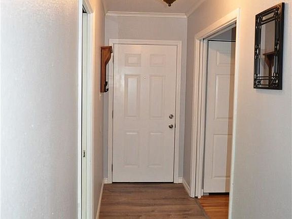 3rd image of 4211 Highland Dr