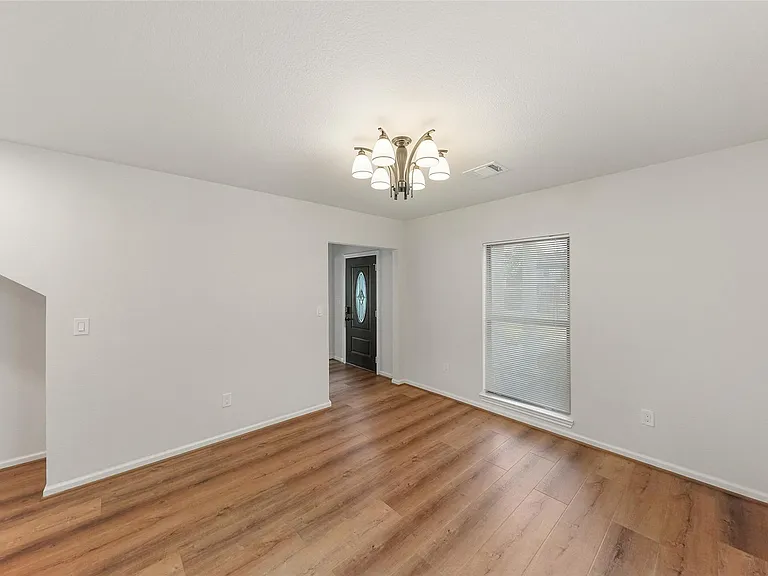 3809 Southmore Blvd — Photo 9