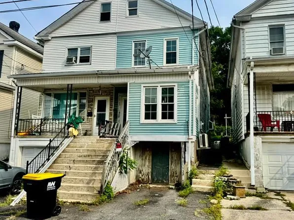 155 S Schuylkill Ave, Shenandoah, PA 17976