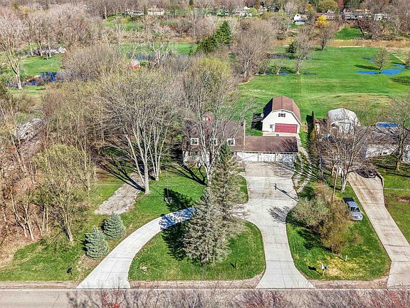 3rd image of 4570 Atkins Rd