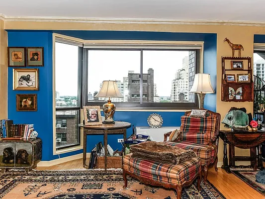 Sold by Sotheby's International Realty | media 4