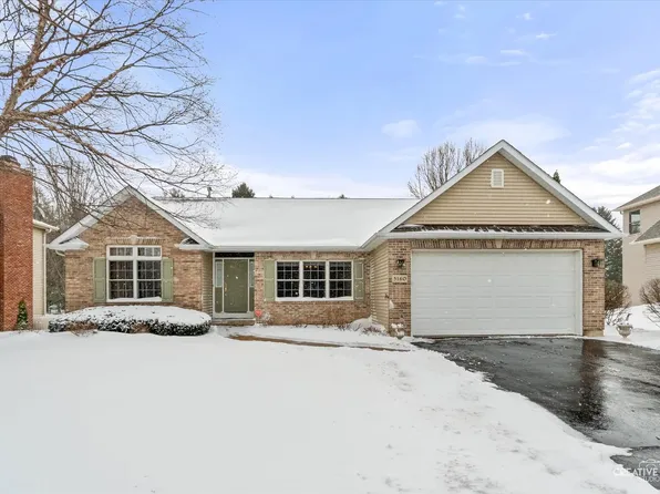 3160 Covered Bridge Ln, Dekalb, IL 60115