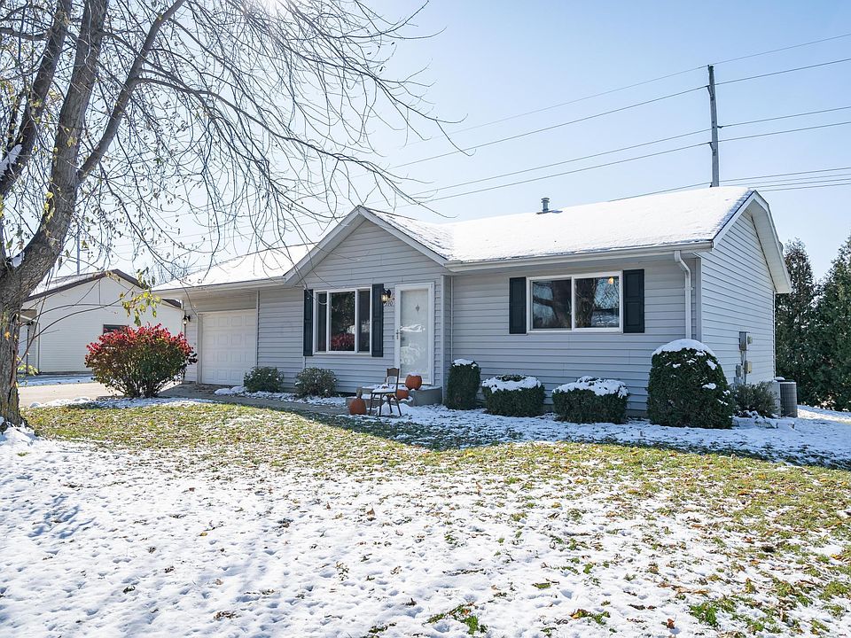 1st image of 590 Kim Ln
