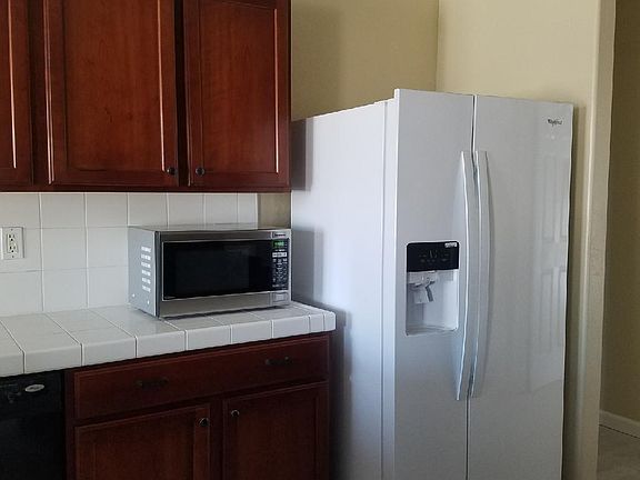 5th image of 1320 Pasteur Ct