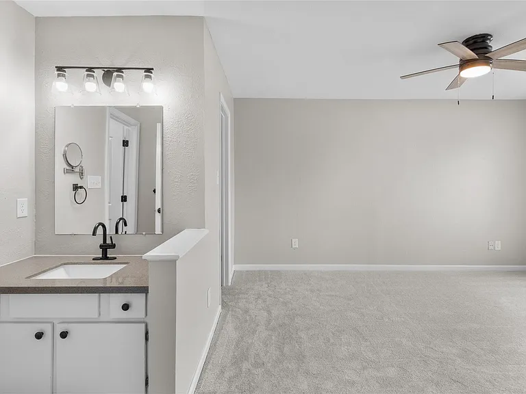 5001 Lamonte Ln #105 — Photo 7