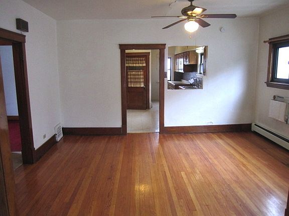 5th image of 1813 Lincoln St