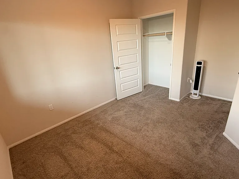 2708 Crozier Ct — Photo 2
