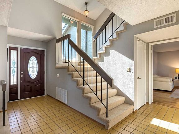 5th image of 3246 Almansa Ct