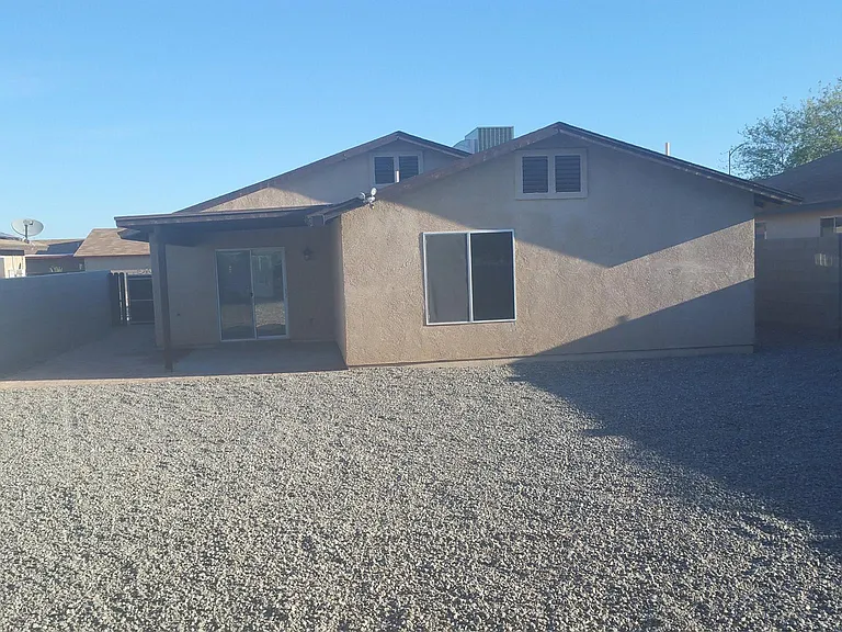 8833 E 38th Pl — Photo 2