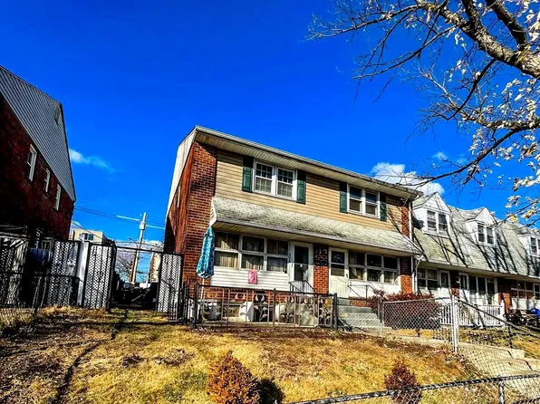 3374 Carter Ln, Chester, PA 19013