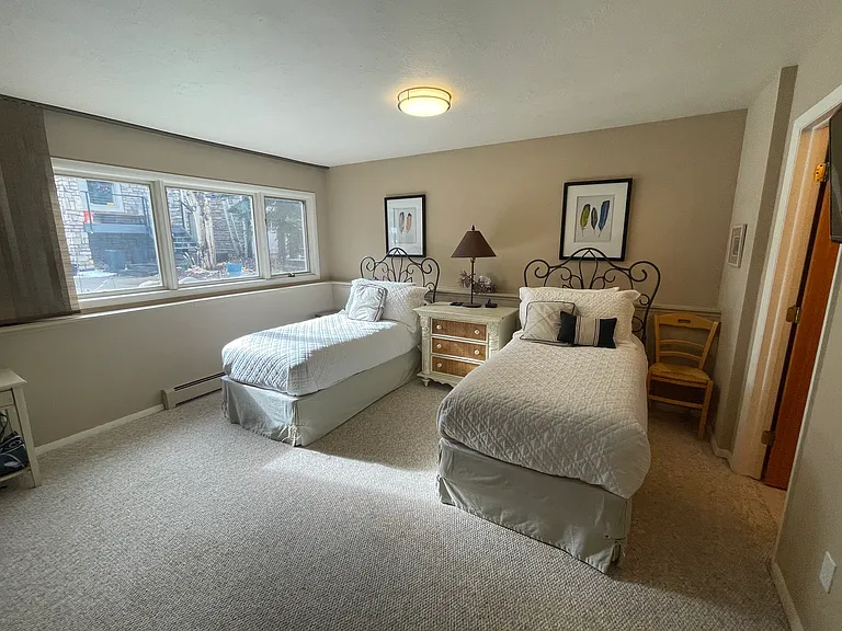 718 Stone Creek Dr #A — Photo 10