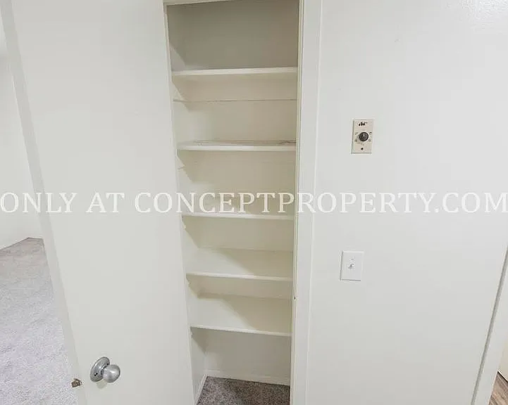1499 W 2320 S — Photo 85