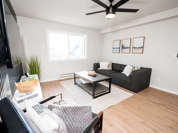 1004 W Main St, Urbana, IL