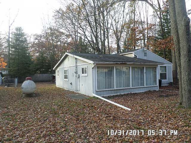 1st image of 4899 Wildwood Dr