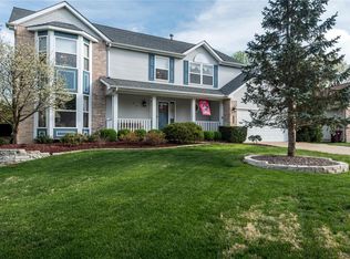 509 Deer Pointe Ct, Fenton, MO 63026