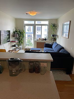 5th image of 11 Meserole St APT 3A