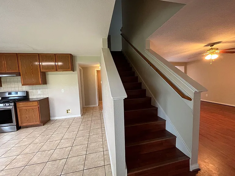 15202 Lynford Crest Dr — Photo 25