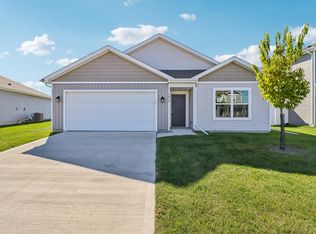 1016 35th St SW, Altoona, IA 50009