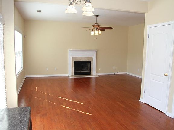 3rd image of 2452 Fall Creek Lndg