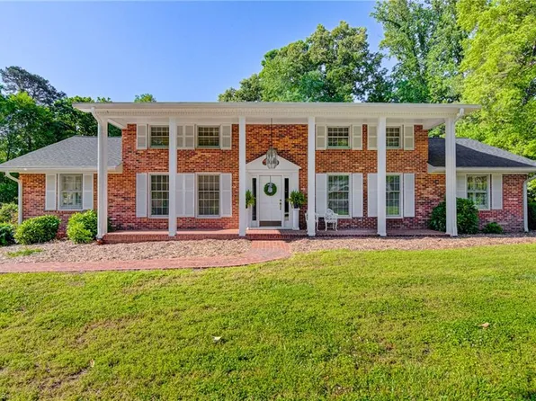 1460 Kesteven Rd, Winston Salem, NC 27127