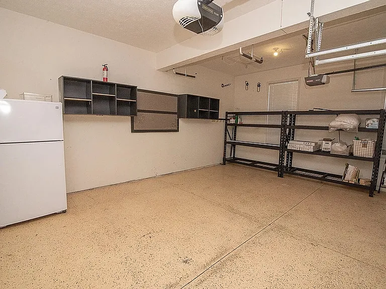7676 Big Cedar Ct — Photo 18