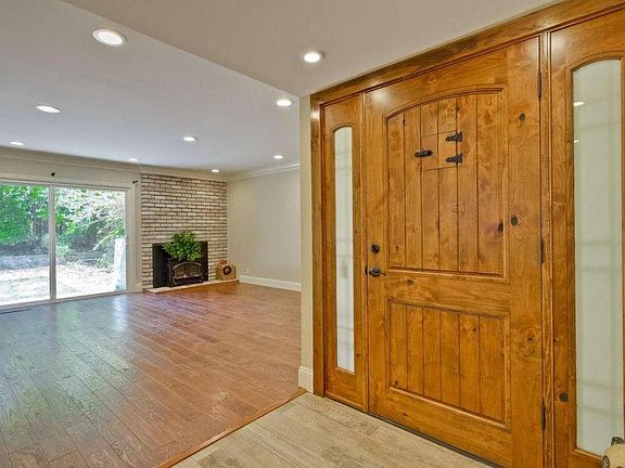 3rd image of 10671 Hale Pl