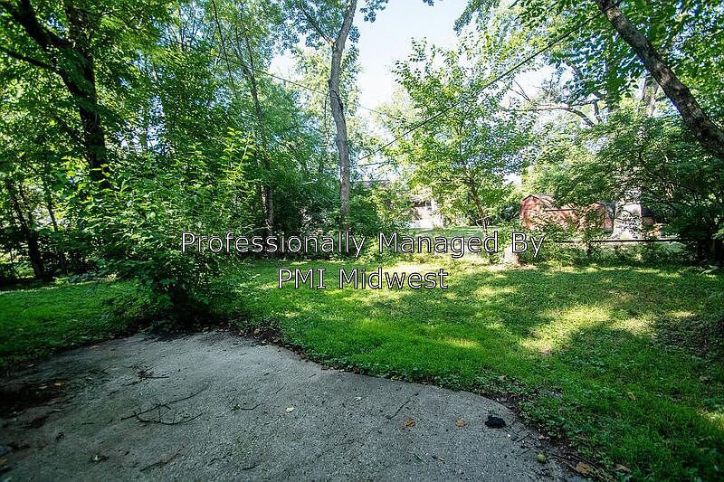 1st image of 4136 N Sheridan Ave