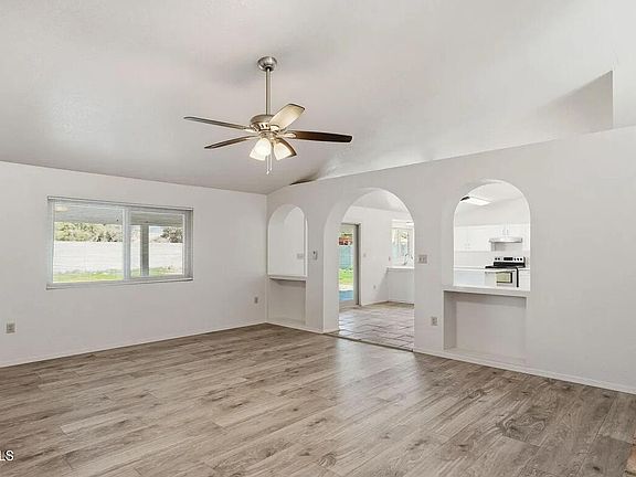 4th image of 7016 E MENLO Street