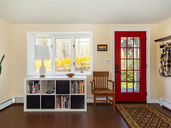 5th image of 379 Candlestick Hill Rd