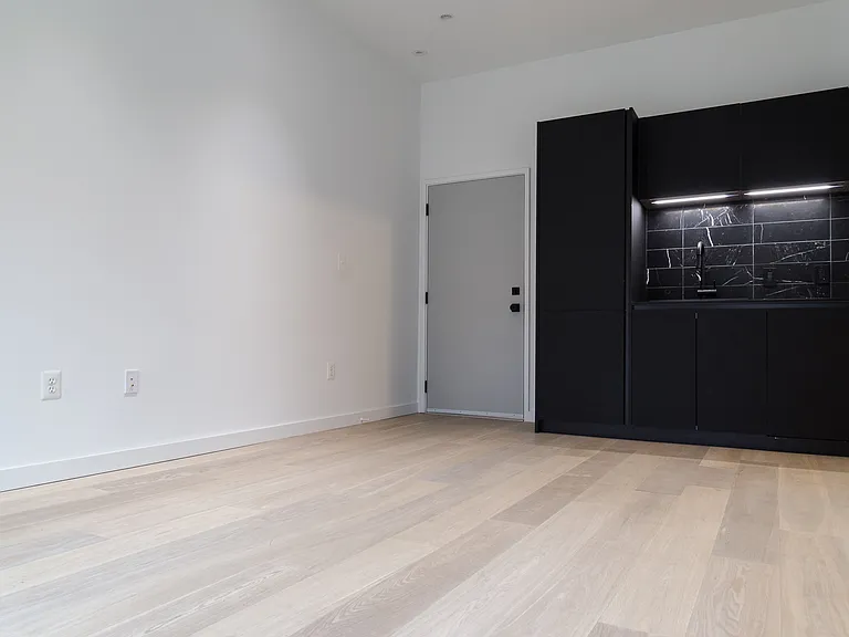 1443 Euclid St NW — Photo 32