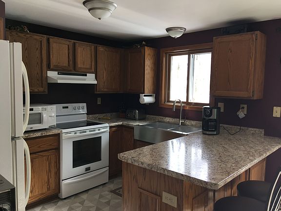 5th image of 9337 Dahlia Dr